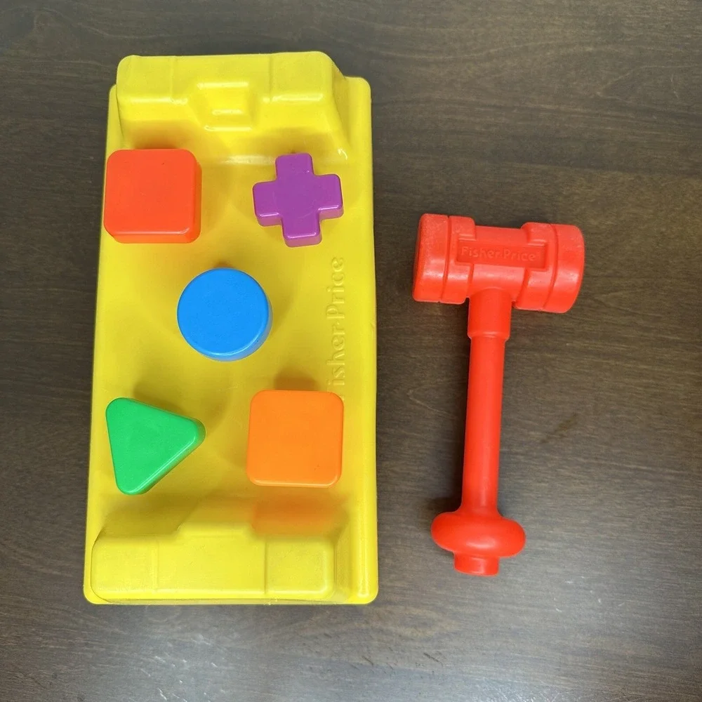 Vintage 1986 Fisher Price Tap n' Turn Bench Hammer Shapes Toddler Montessori